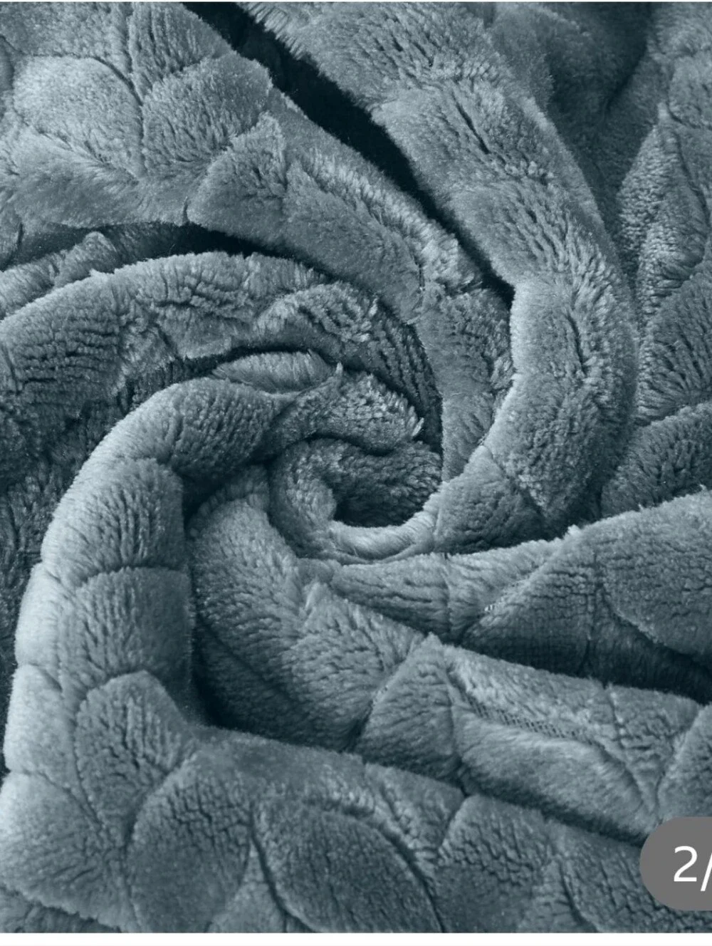 (6) Monte &Jardin Jacquard Throw